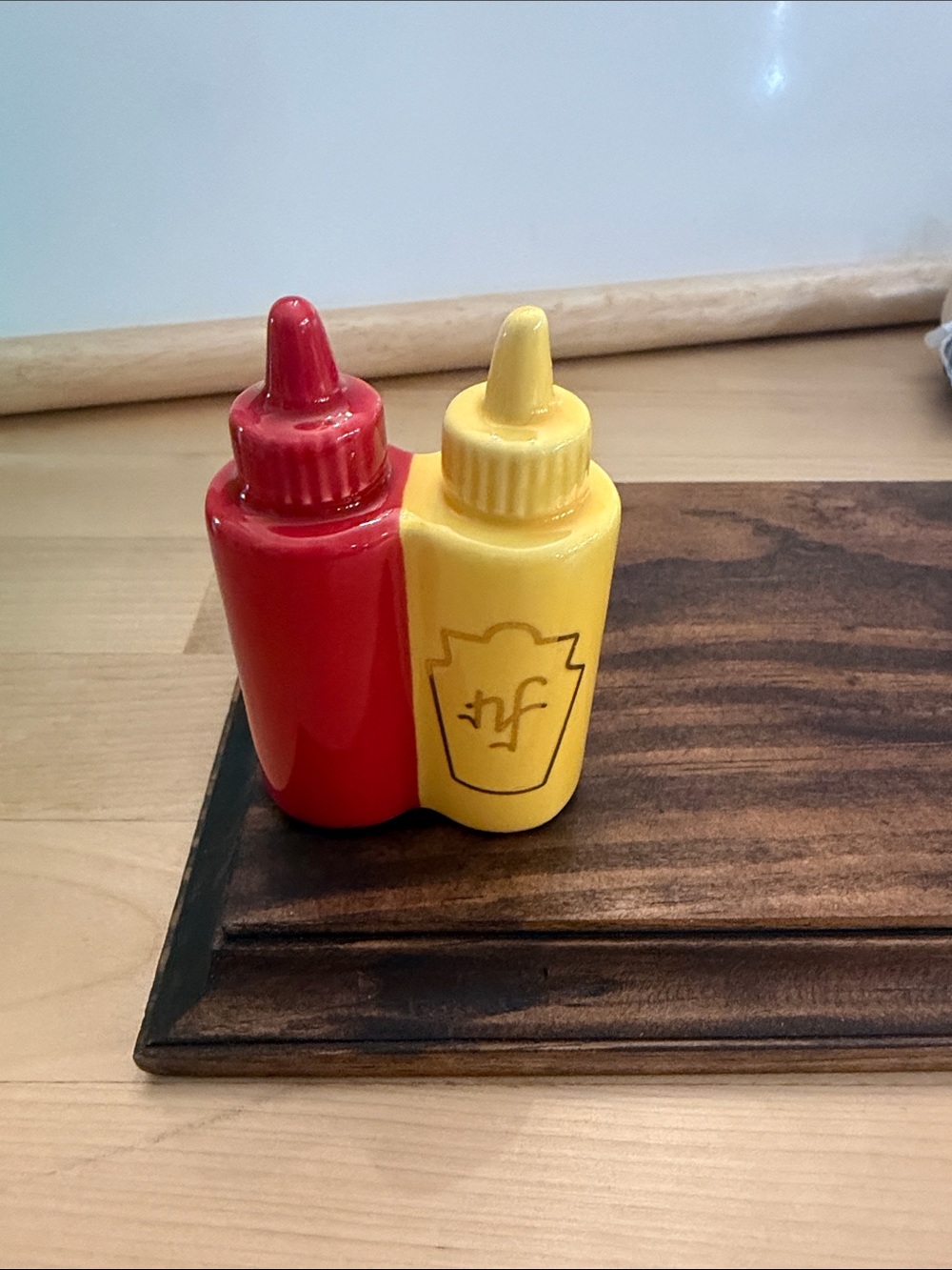 Nora Fleming "Main Squeeze" mini ketchup and mustard
